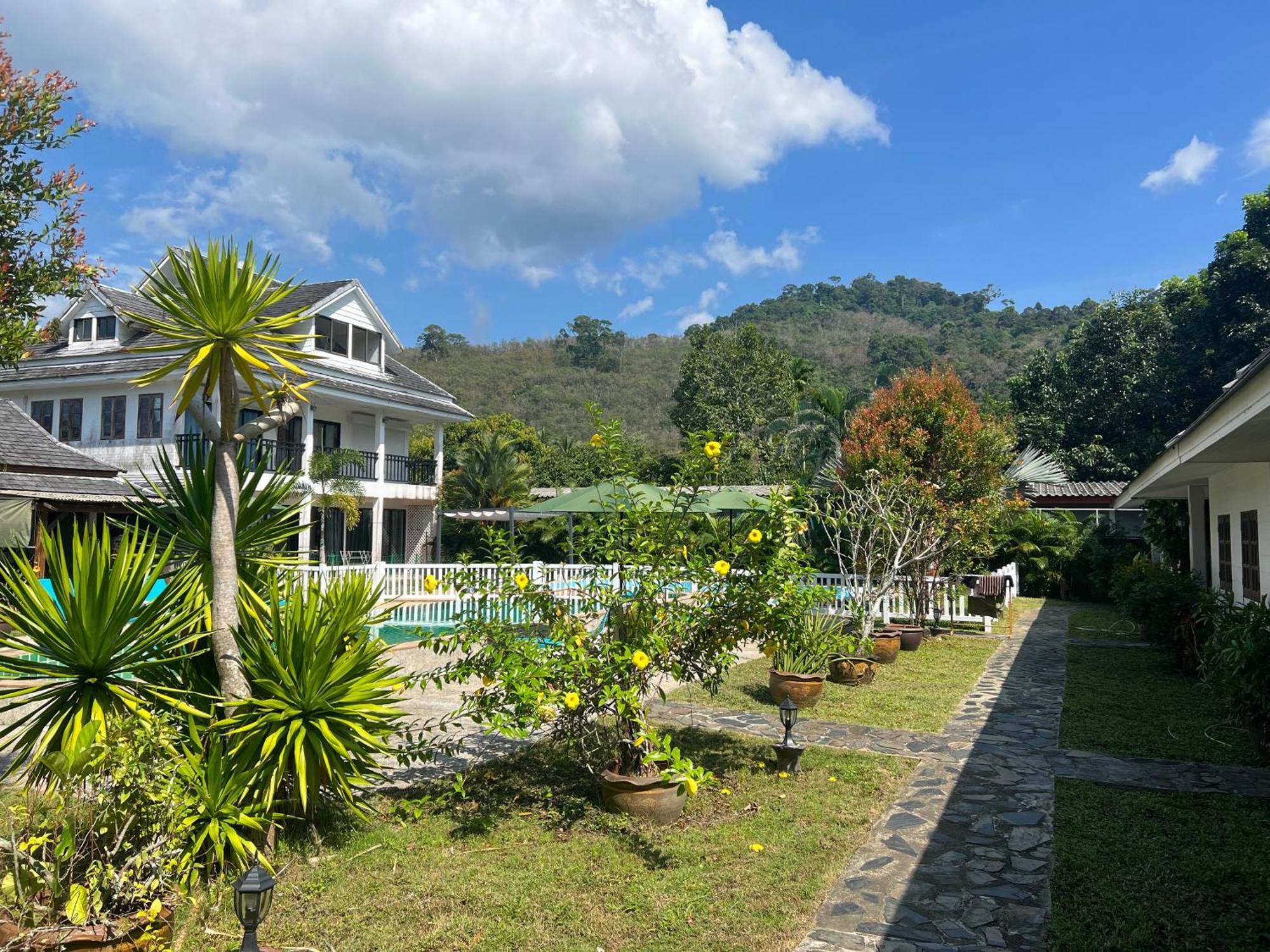 Villa Colina Khao Lak Rooms And Bungalows - Adults Only ภายนอก รูปภาพ